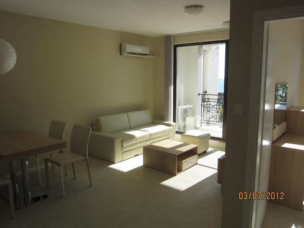 Nedev'S Apartments In Kavatsi Area Sozopol Room photo